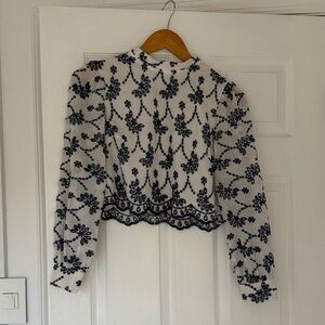 Aqua White Lace Long-Sleeve Crop Top with Navy Floral Embroidery